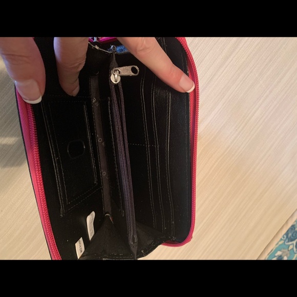 Wallet - Picture 2 of 3